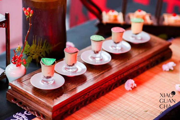 茶叶跨界恭王府的发布会活动现场，国潮范的策划更时尚｜国潮范这么闪 - 第7张