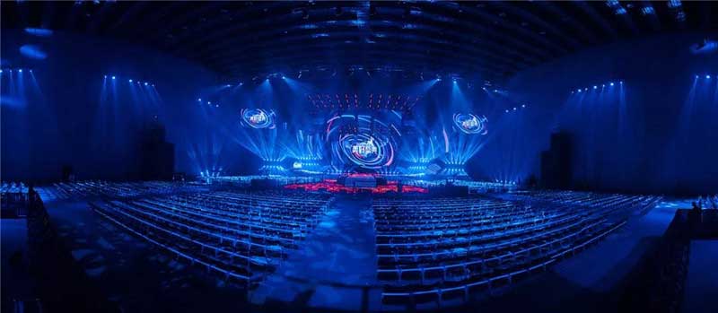 年终盛典活动打破舞台和观众间的壁垒无处不舞台精彩亮相