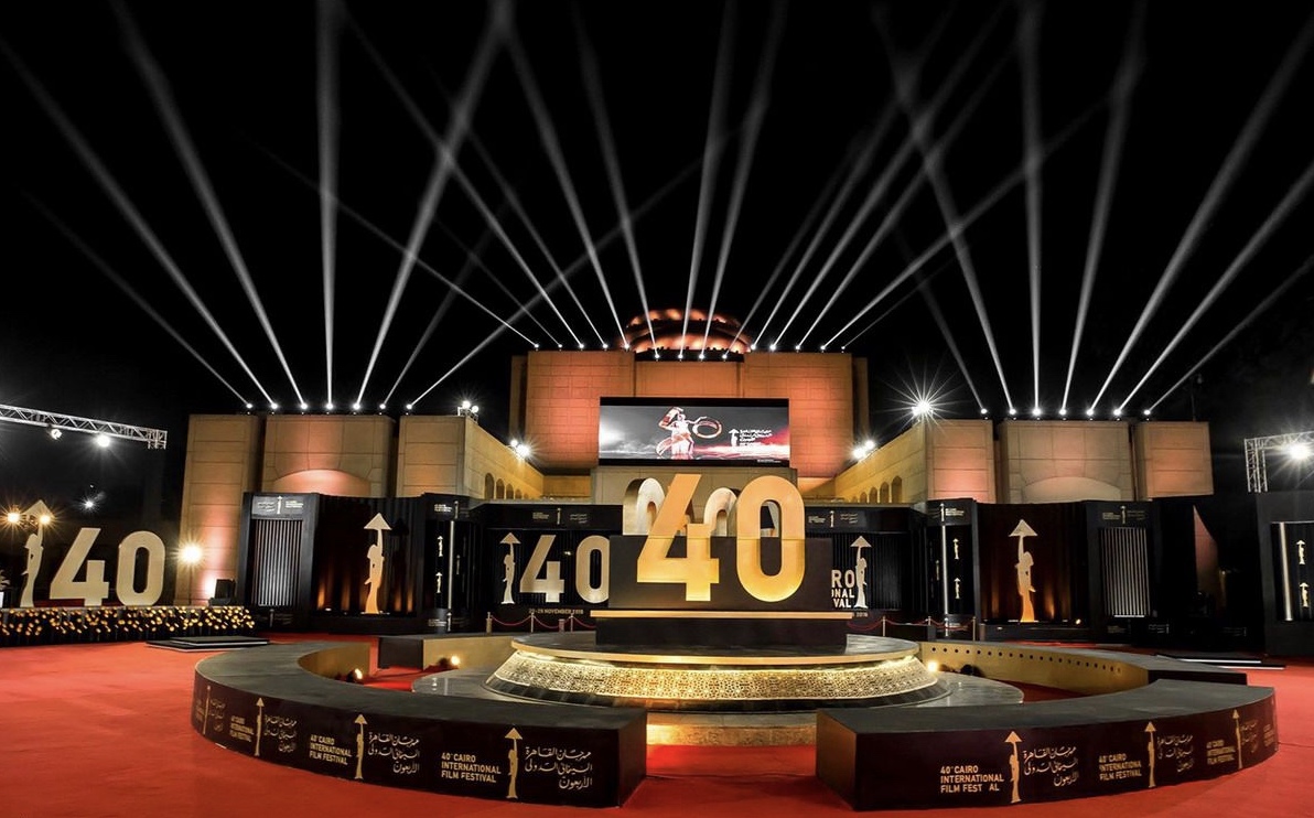 开罗国际电影节这个设计金灿灿的