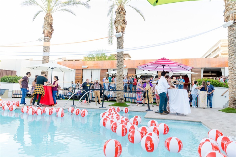 夏日泳池派对活动看着就是清爽打卡互动游戏都不落下