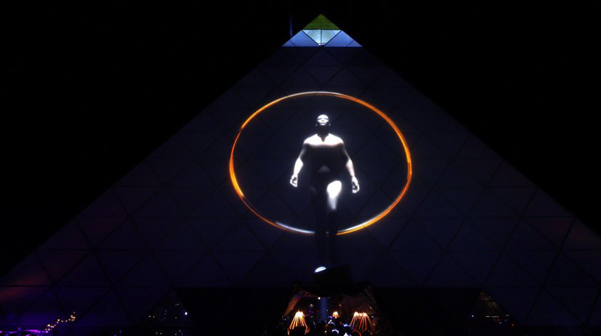 多媒体投影映射庆典活动首次在25米高的金字塔上亮相了 - 第5张