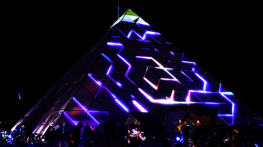 多媒体投影映射庆典活动首次在25米高的金字塔上亮相了 - 第8张