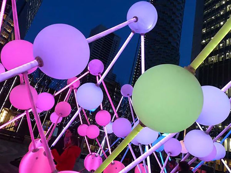 五颜六色的光激活了这场沉浸交互式灯光艺术展览活动装置，真美！ - 第8张