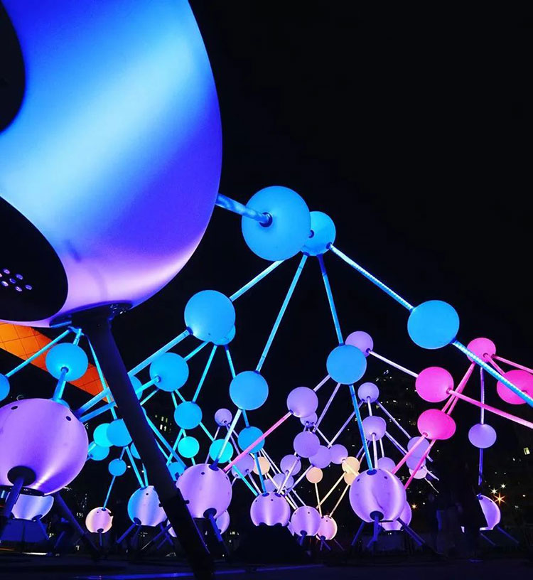 五颜六色的光激活了这场沉浸交互式灯光艺术展览活动装置，真美！ - 第13张