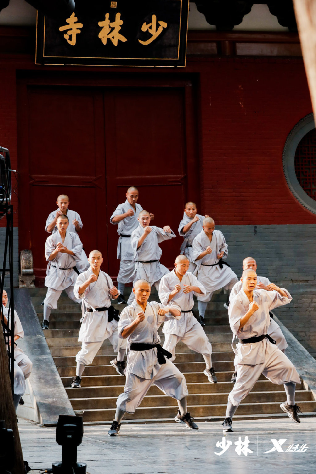特步x少林寺国潮功夫山门秀活动策划实力破圈疯狂打call
