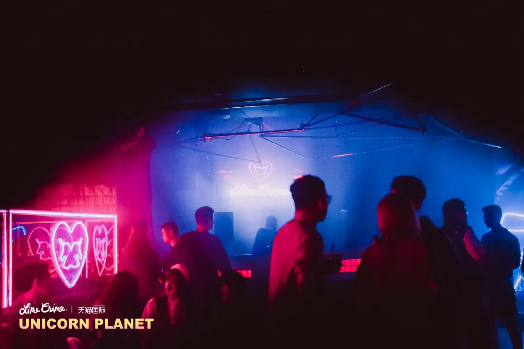 Lime Crime品牌发布活动撤了独角兽星球，光怪陆离、自由缤纷 - 第11张