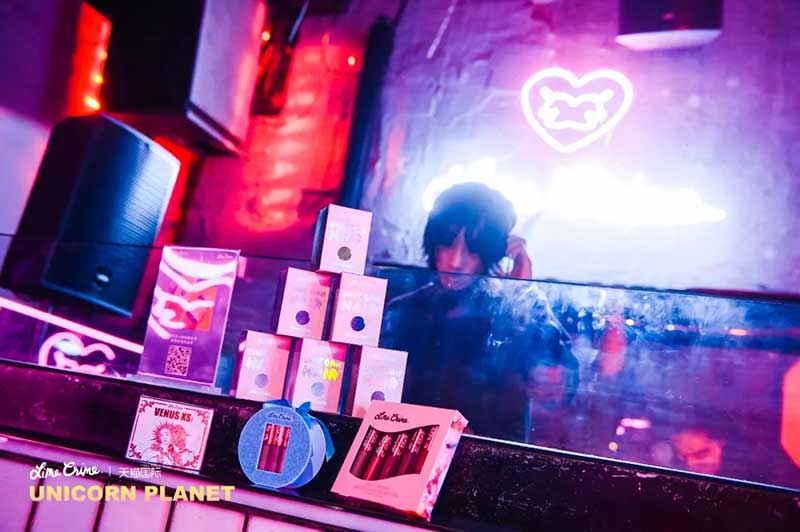 Lime Crime品牌发布活动撤了独角兽星球，光怪陆离、自由缤纷 - 第15张