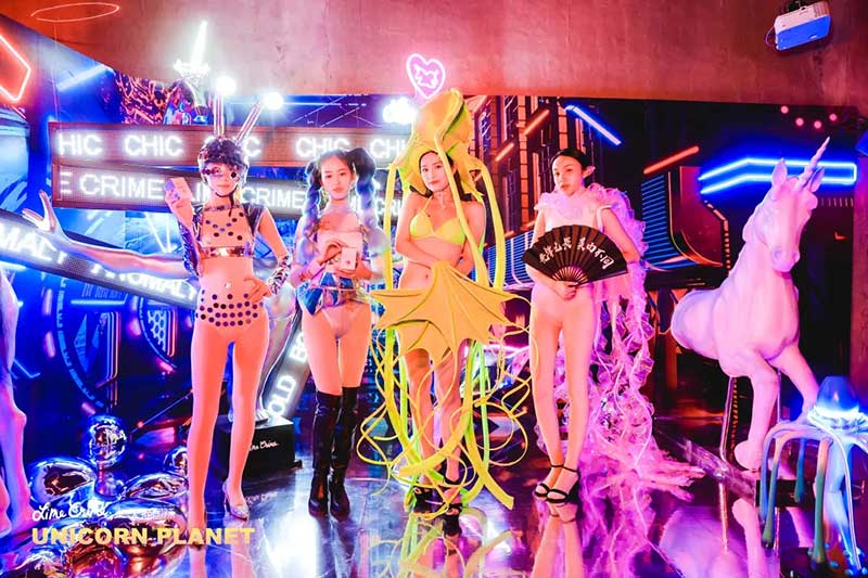 Lime Crime品牌发布活动撤了独角兽星球，光怪陆离、自由缤纷 - 第21张