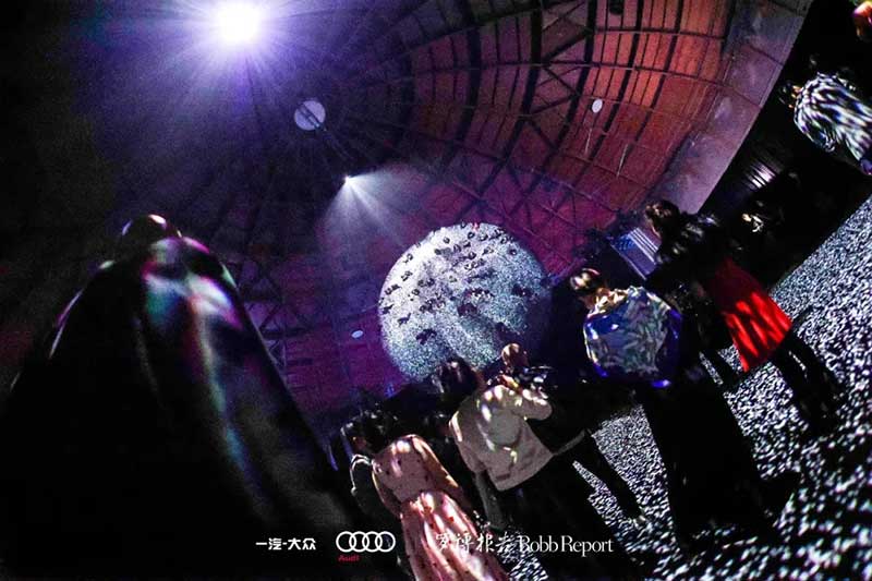 奥迪x「罗博报告」新媒体艺术活动策划破圈艺术边界，与时代共加冕 - 第13张