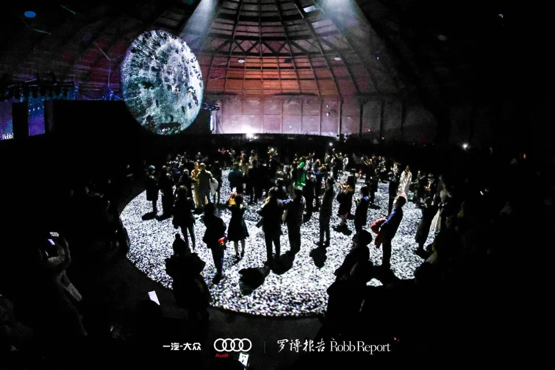 奥迪x「罗博报告」新媒体艺术活动策划破圈艺术边界，与时代共加冕 - 第15张