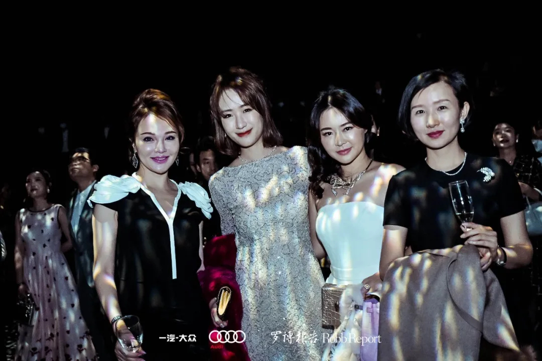 奥迪x「罗博报告」新媒体艺术活动策划破圈艺术边界，与时代共加冕 - 第20张