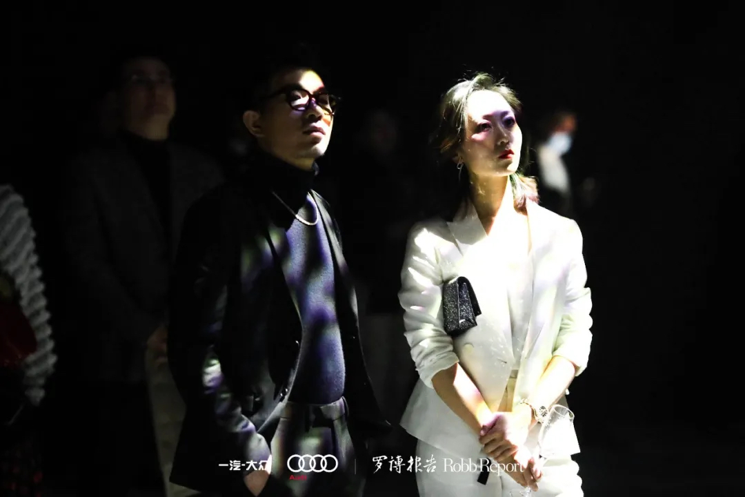 奥迪x「罗博报告」新媒体艺术活动策划破圈艺术边界，与时代共加冕 - 第22张