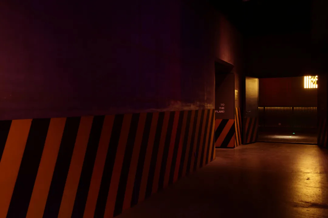 杭州ONE THIRD空间展览活动策划是光影何建筑构建成的通透空间 - 第9张