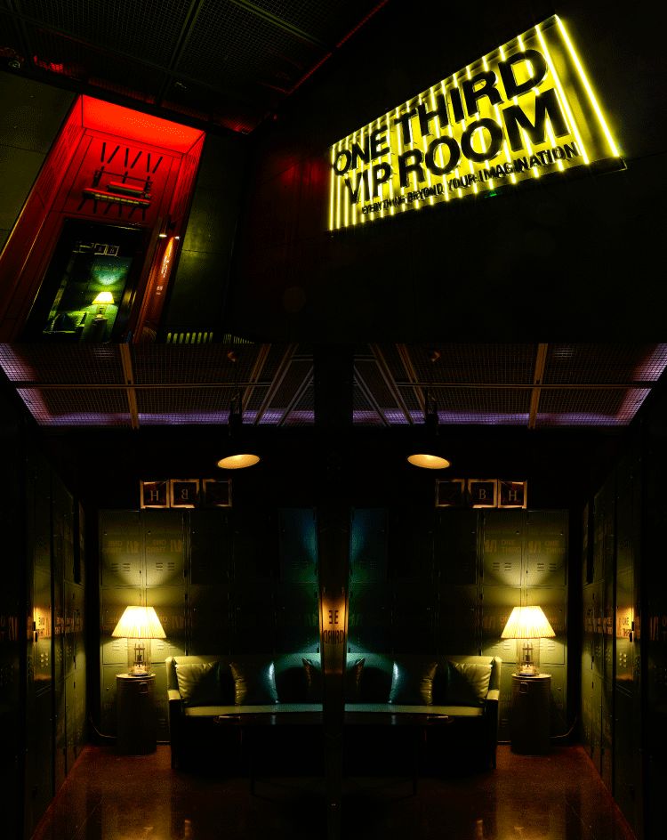 杭州ONE THIRD空间展览活动策划是光影何建筑构建成的通透空间 - 第11张