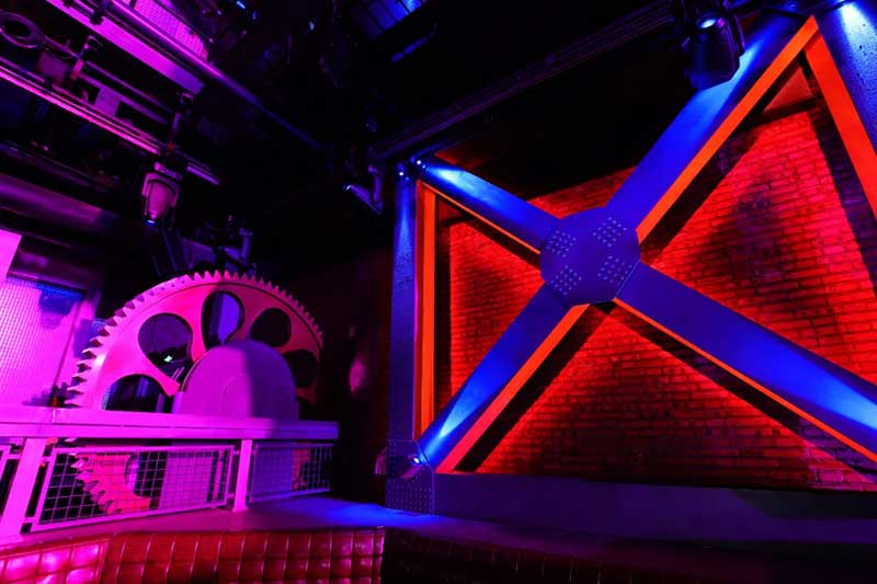 杭州ONE THIRD空间展览活动策划是光影何建筑构建成的通透空间 - 第12张