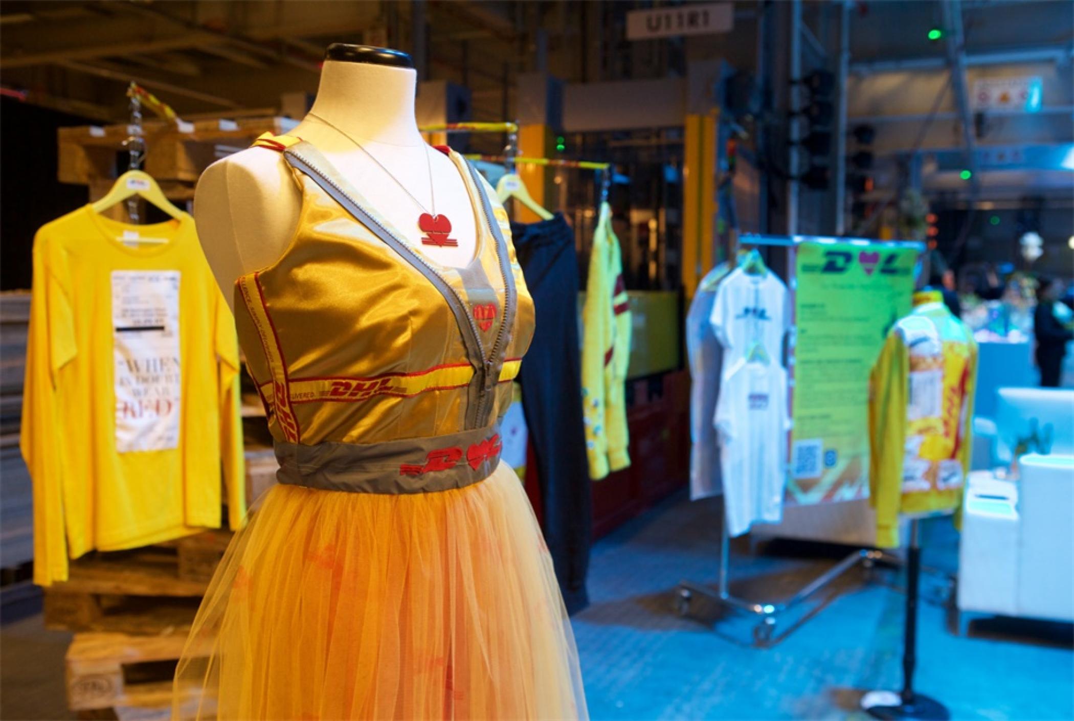 「当时尚遇到物流」的服装发布会活动策划简直是量身定制的 - 第2张