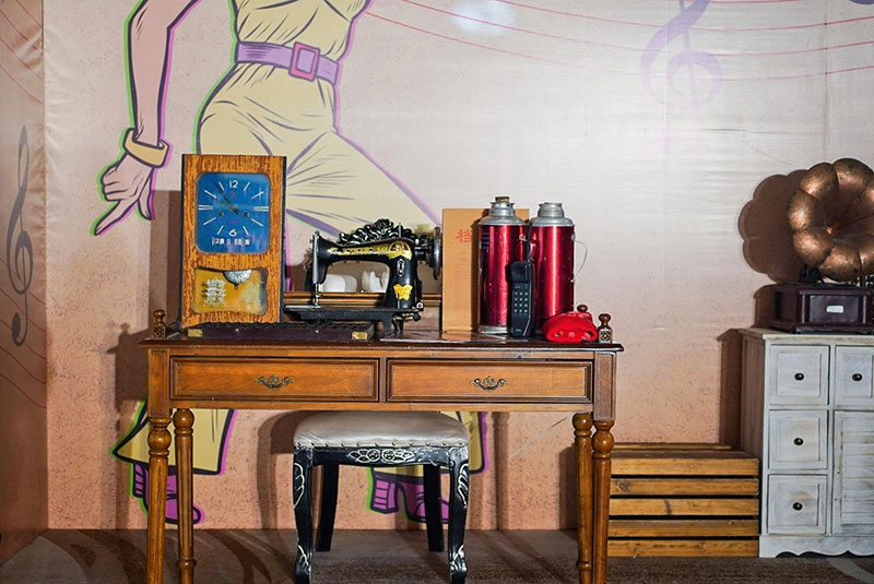 皇冠假日酒店这场80年代复古风年会活动策划一秒梦回80年代