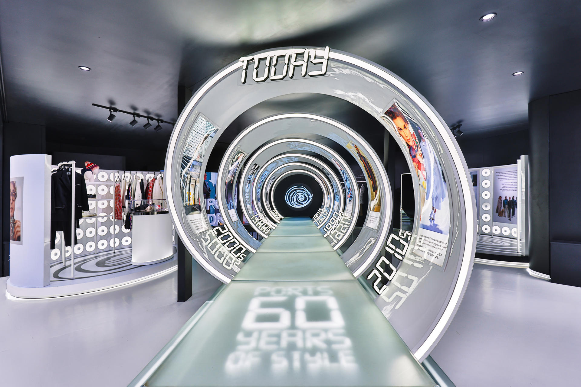 PORTS“时空旅人”快闪活动策划以时空旅行为灵感，构筑沉浸式探索空间