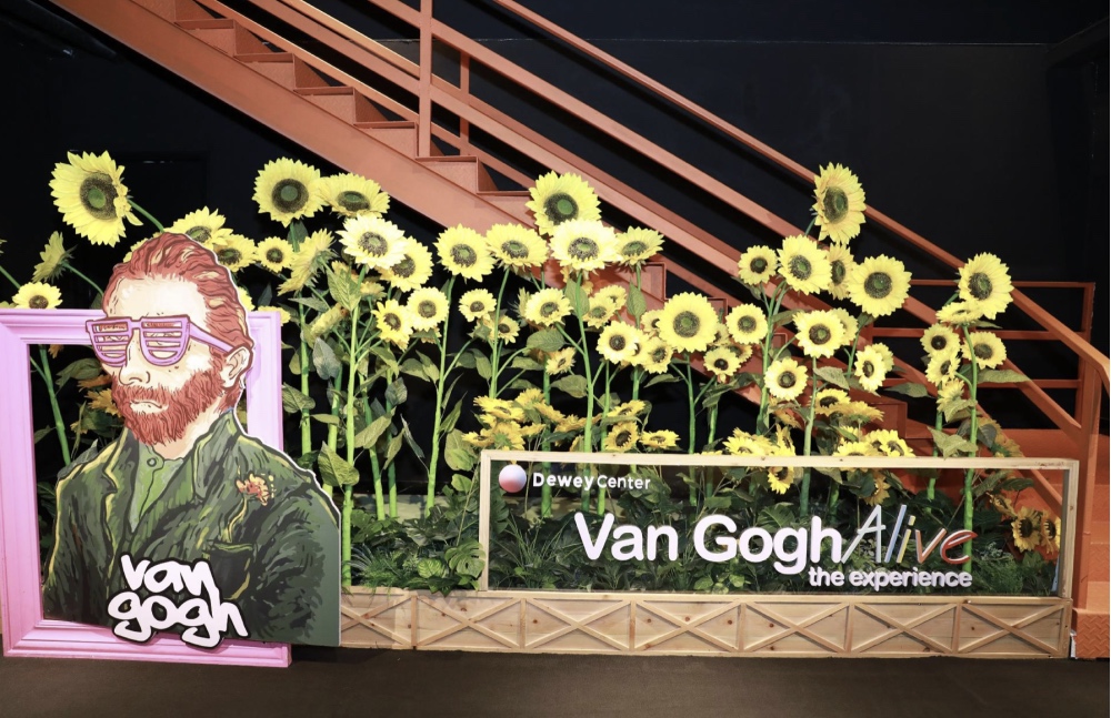 「梵高再现Van Gogh Alive」沉浸式展览活动策划太治愈和感动了
