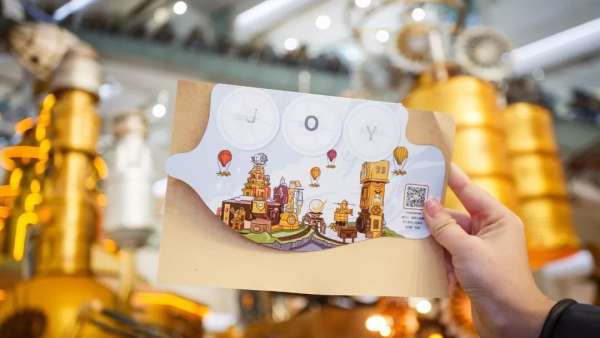 这个蒸汽朋克的商场美陈一下子就穿越到了19世纪维多利亚时代