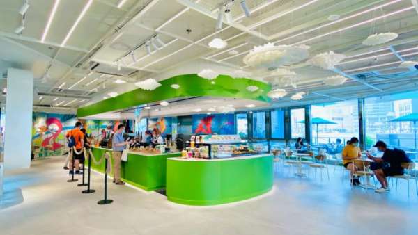 星巴克美人鱼艺术主题展览活动装置的茶云很萌萌哒