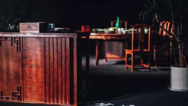 一场沉浸式体验的时装发布会活动策划诠释了对中国传统文化的推崇