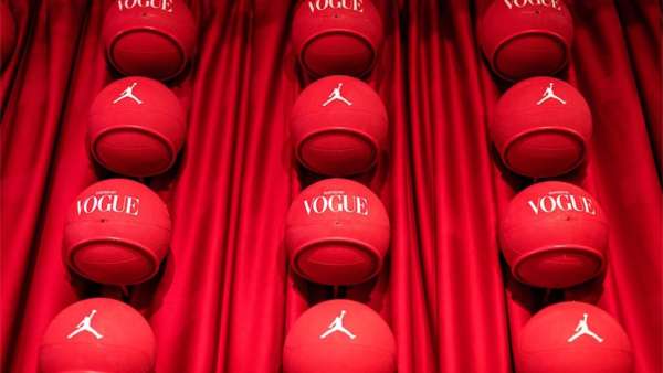 乔丹品牌X《时尚》联名款快闪活动策划深受超级粉丝的喜爱