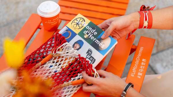 爱马仕报刊亭快闪店活动策划让你更好地了解爱马仕的创意